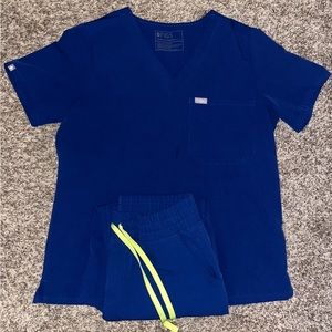 Figs Technical Collection Scrubs L top and M bottom, regular length